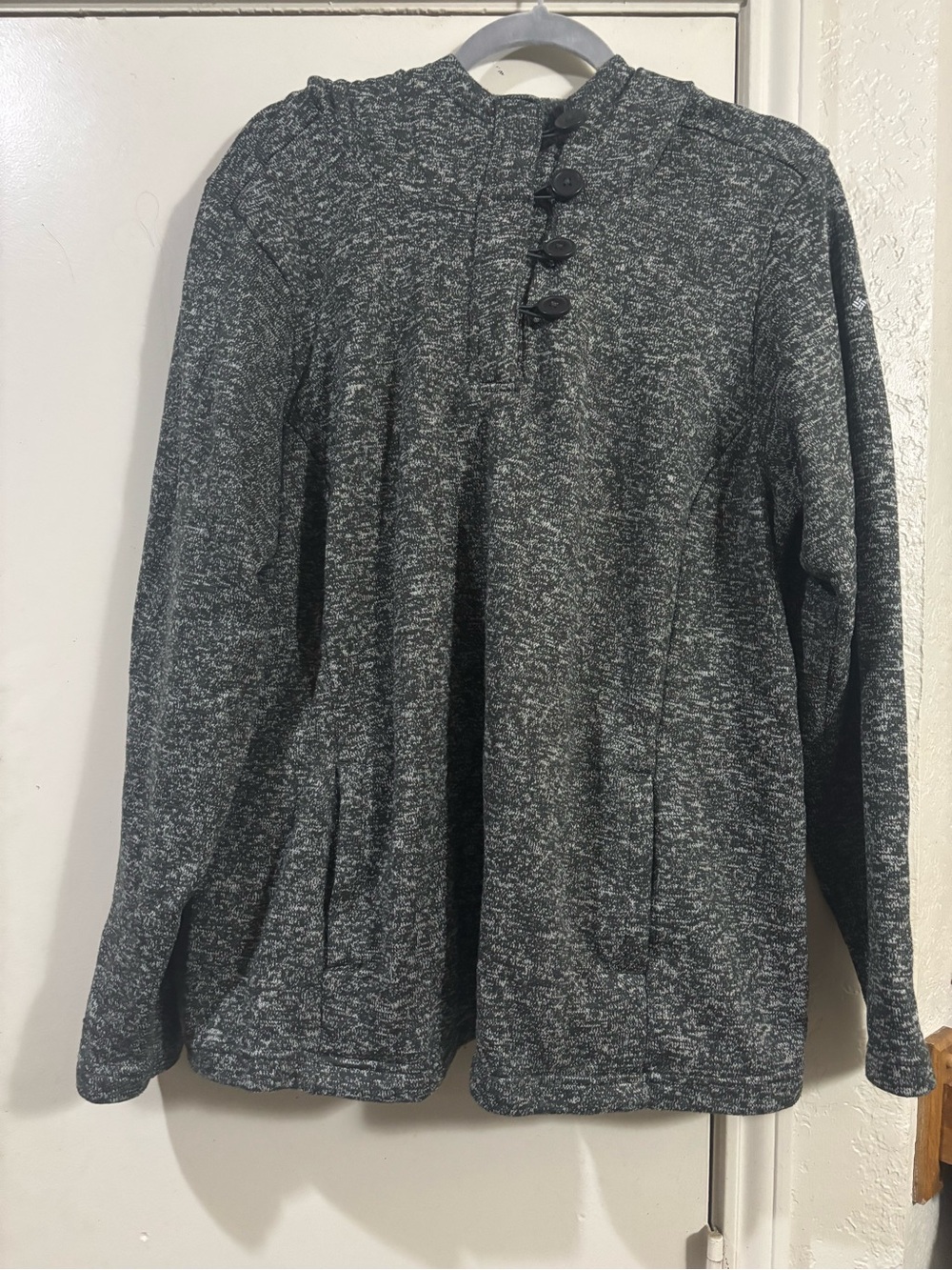 Columbia Women's Gray Sweater